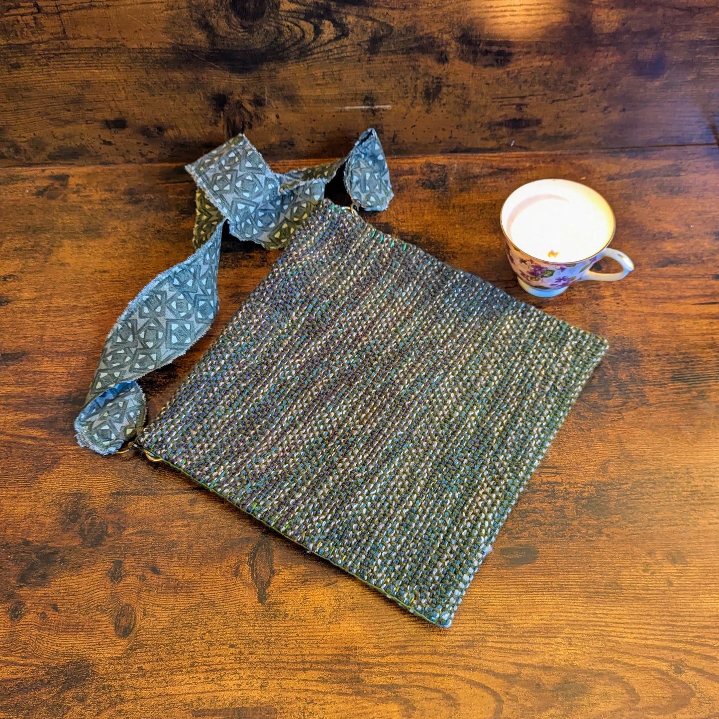 Green Growth Handwoven Hypoallergenic Shoulder Bag