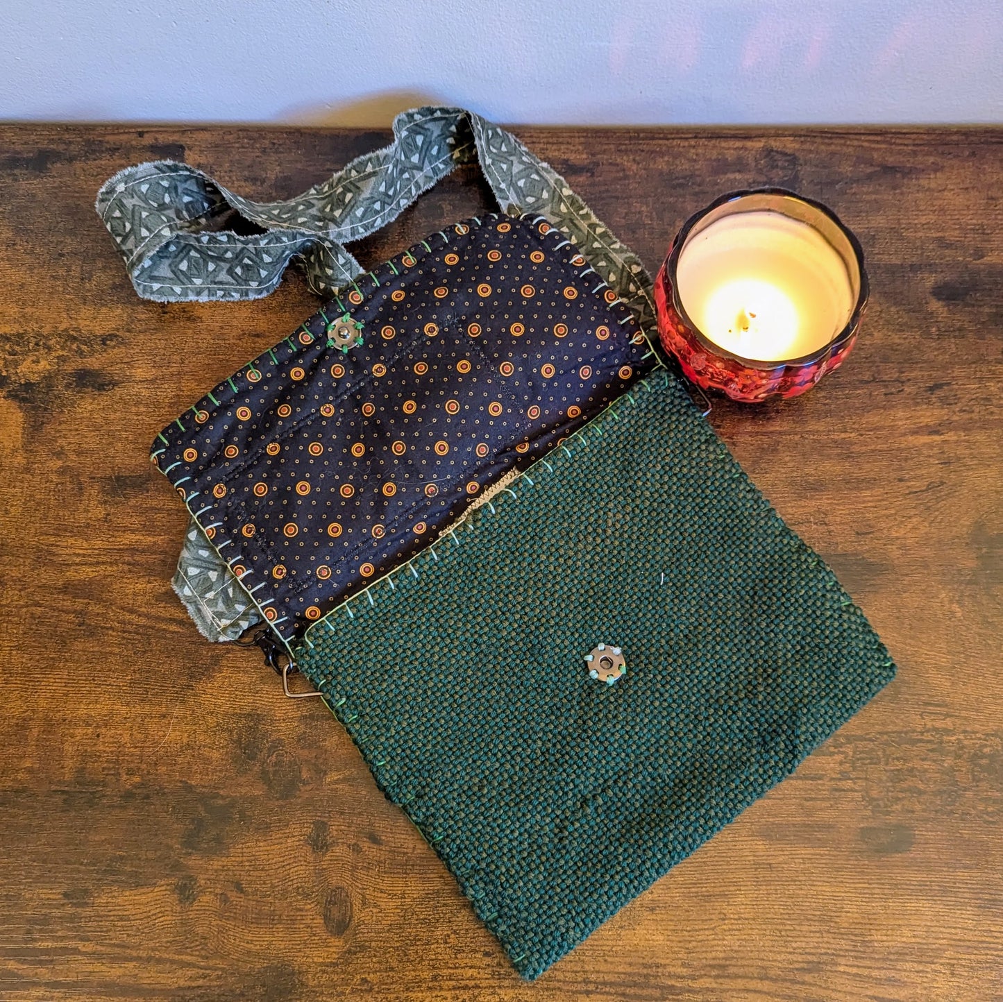 "Love Yourself" Green Celtic Knot Handwoven Shoulderbag