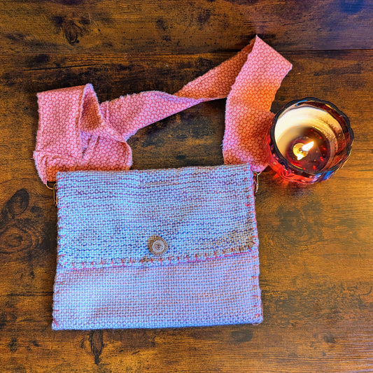Faded Medusa Button Handwoven Pink Shoulder Bag