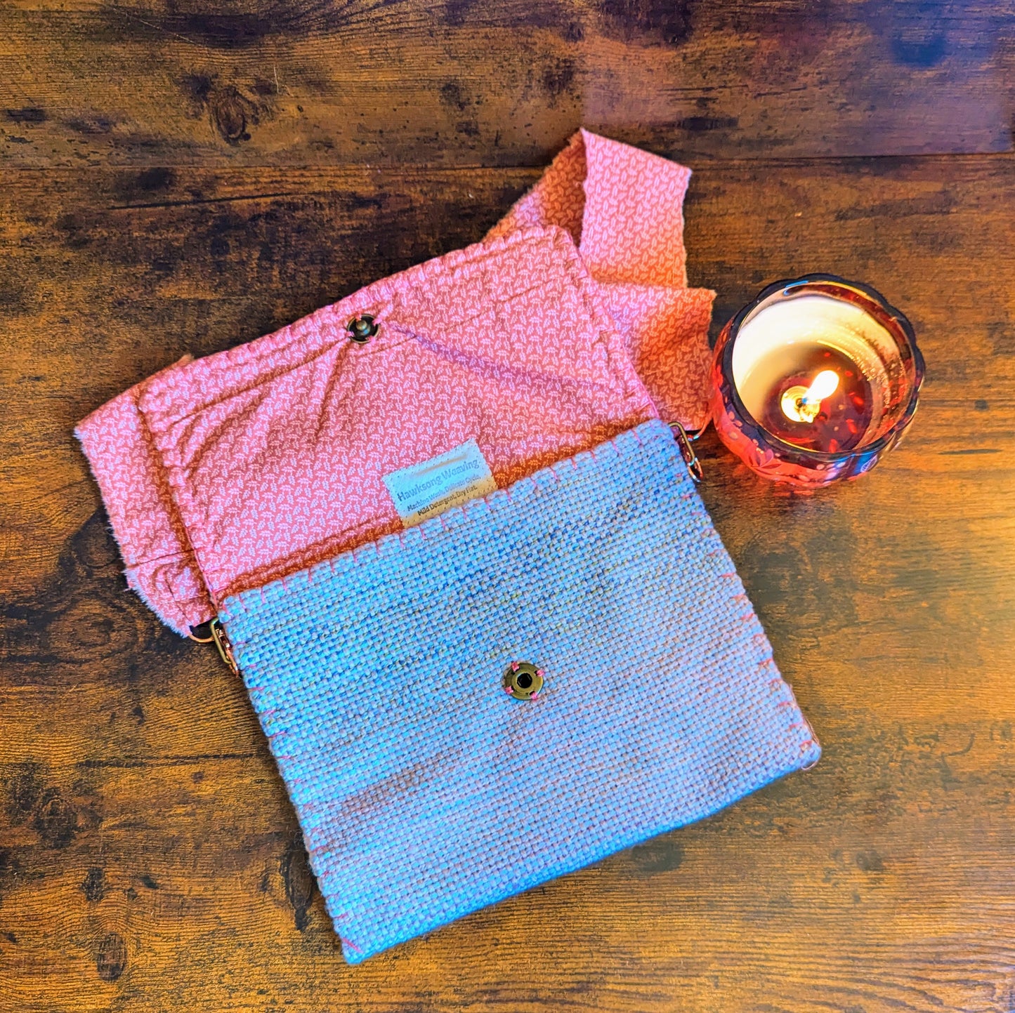 Faded Medusa Button Handwoven Pink Shoulder Bag