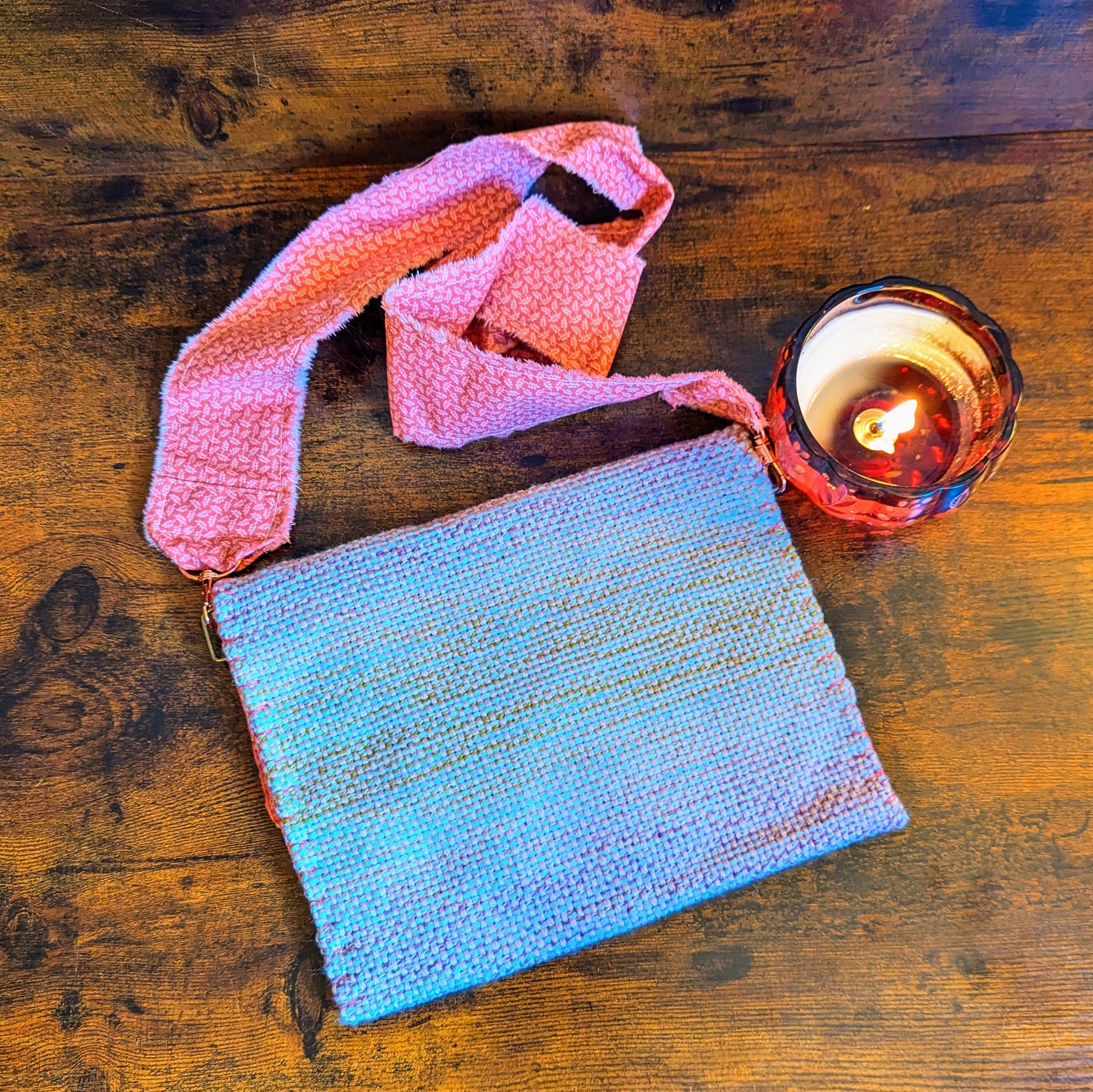 Faded Medusa Button Handwoven Pink Shoulder Bag
