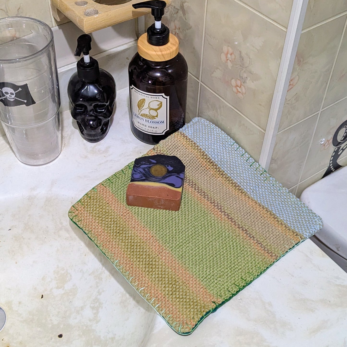 Softly Sudsing Handwoven Field View Cotton-blend Wash Cloths