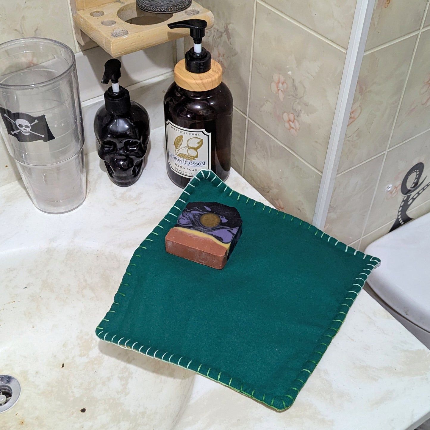 Softly Sudsing Handwoven Field View Cotton-blend Wash Cloths