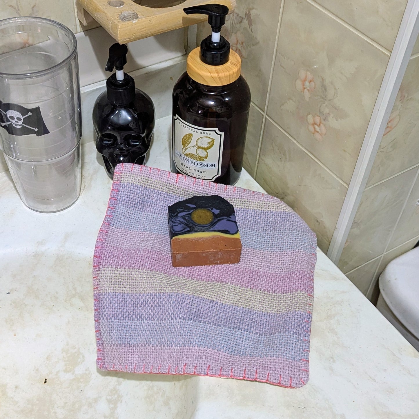 Softly Sudsing Handwoven Pink Floral Cotton-blend Wash Cloths