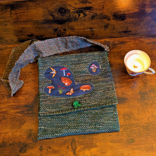 Dark Woodland Handwoven Hypoallergenic Acrylic Shoulder Bag