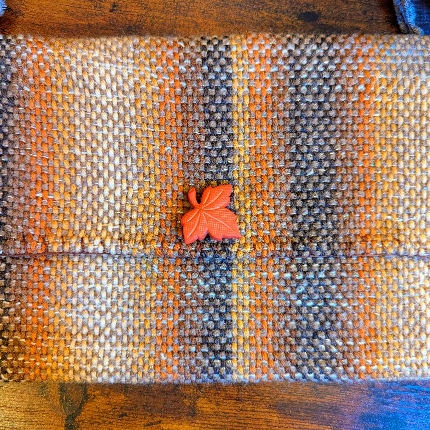 Ivy Leaf Button Handwoven Hypoallergenic Shoulder Bag